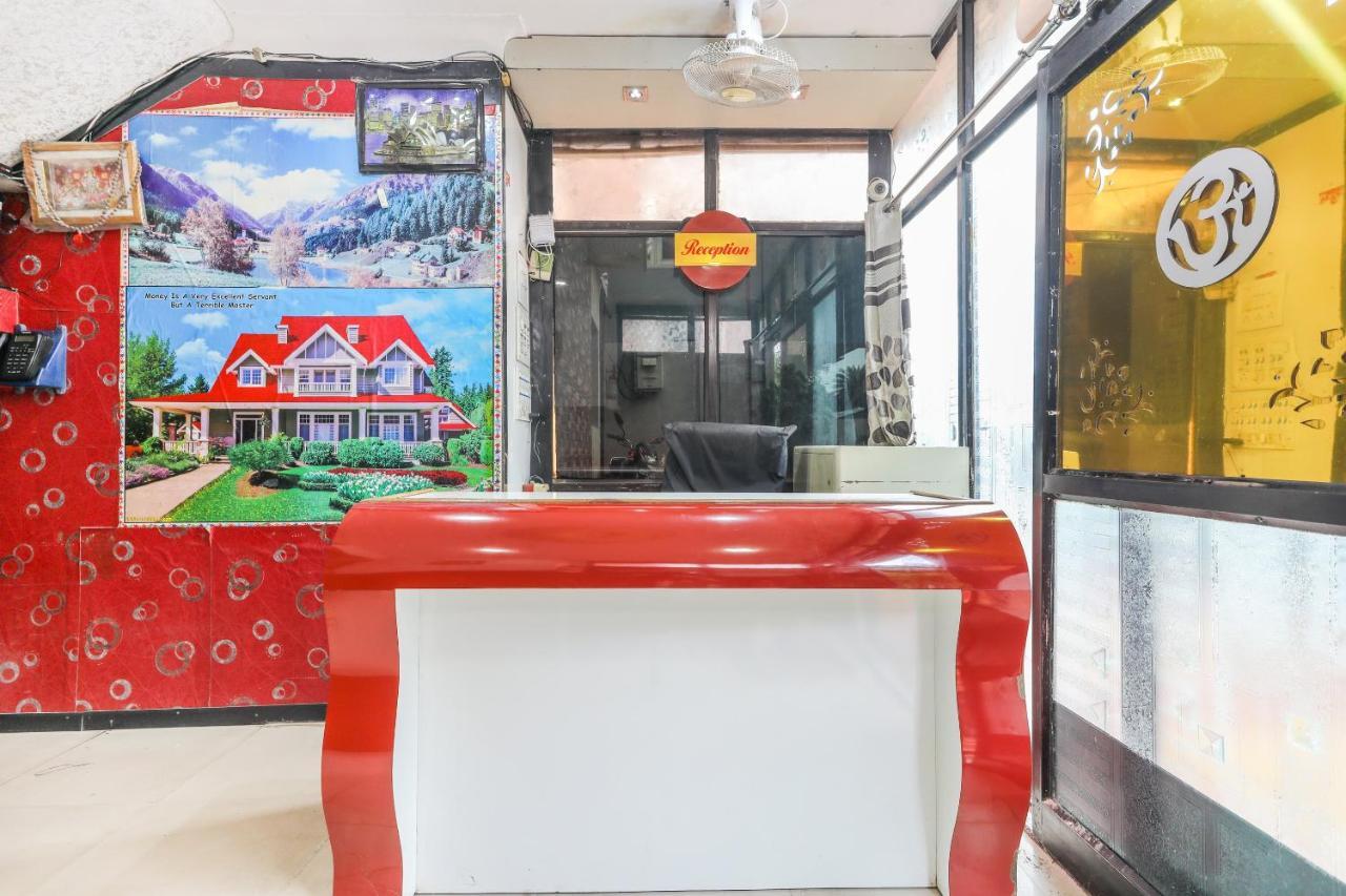 Отель Oyo 62194 Pleasure Palace Индаур Экстерьер фото